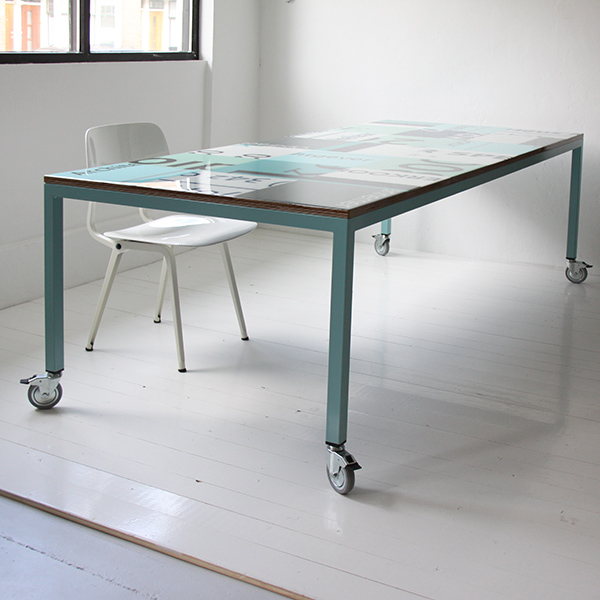 Bouwborden design tafel op maat, kleur mint groen